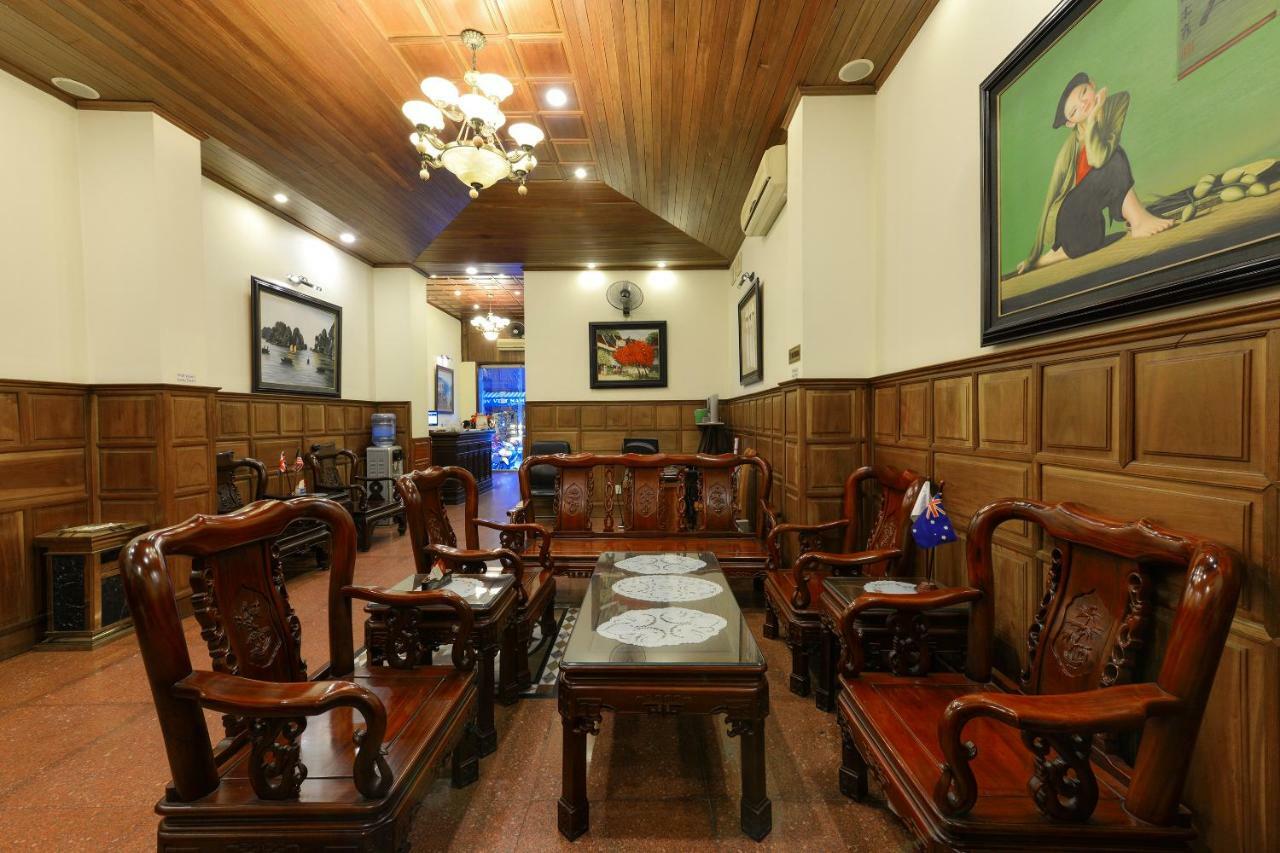 Lucky 2 Hotel & Travel Hanoi Buitenkant foto