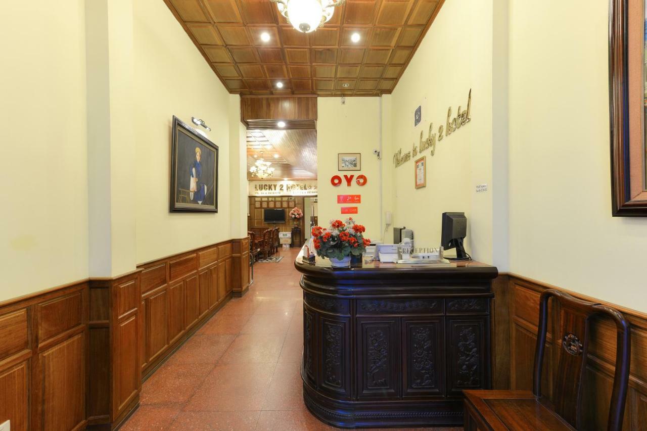 Lucky 2 Hotel & Travel Hanoi Buitenkant foto