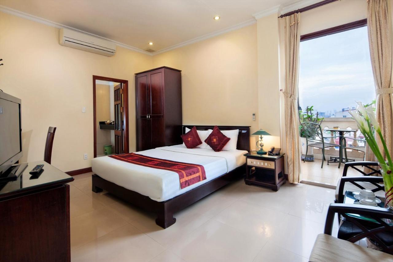 Lucky 2 Hotel & Travel Hanoi Buitenkant foto