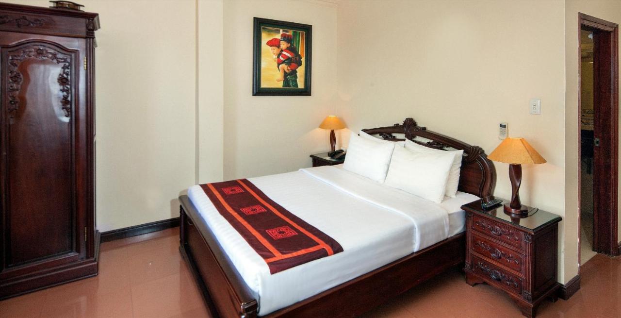 Lucky 2 Hotel & Travel Hanoi Buitenkant foto