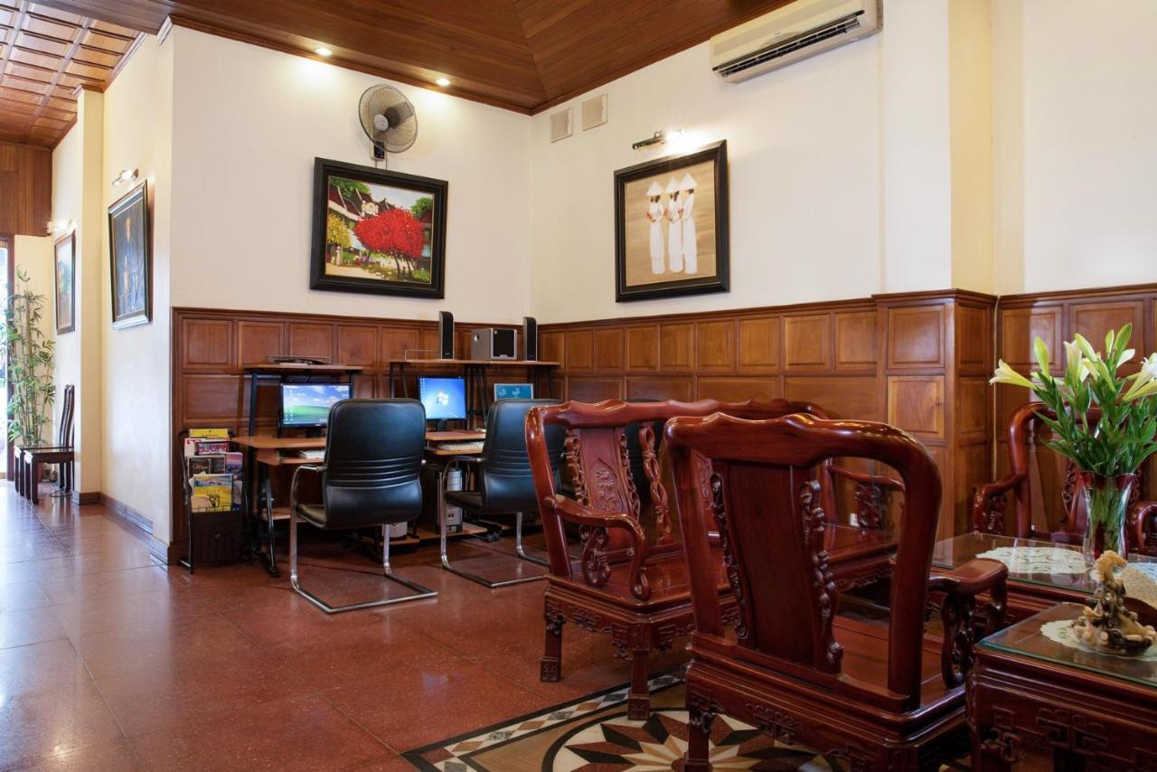 Lucky 2 Hotel & Travel Hanoi Buitenkant foto