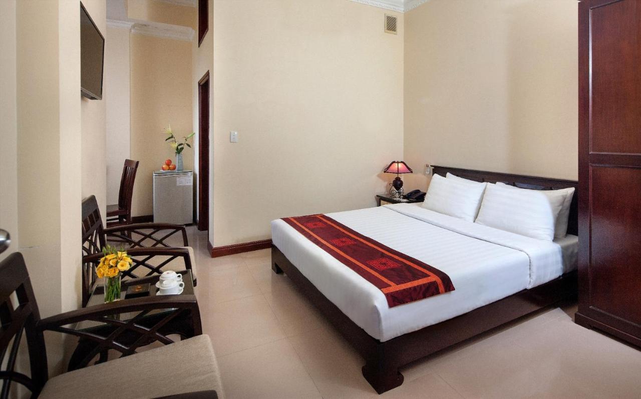 Lucky 2 Hotel & Travel Hanoi Buitenkant foto