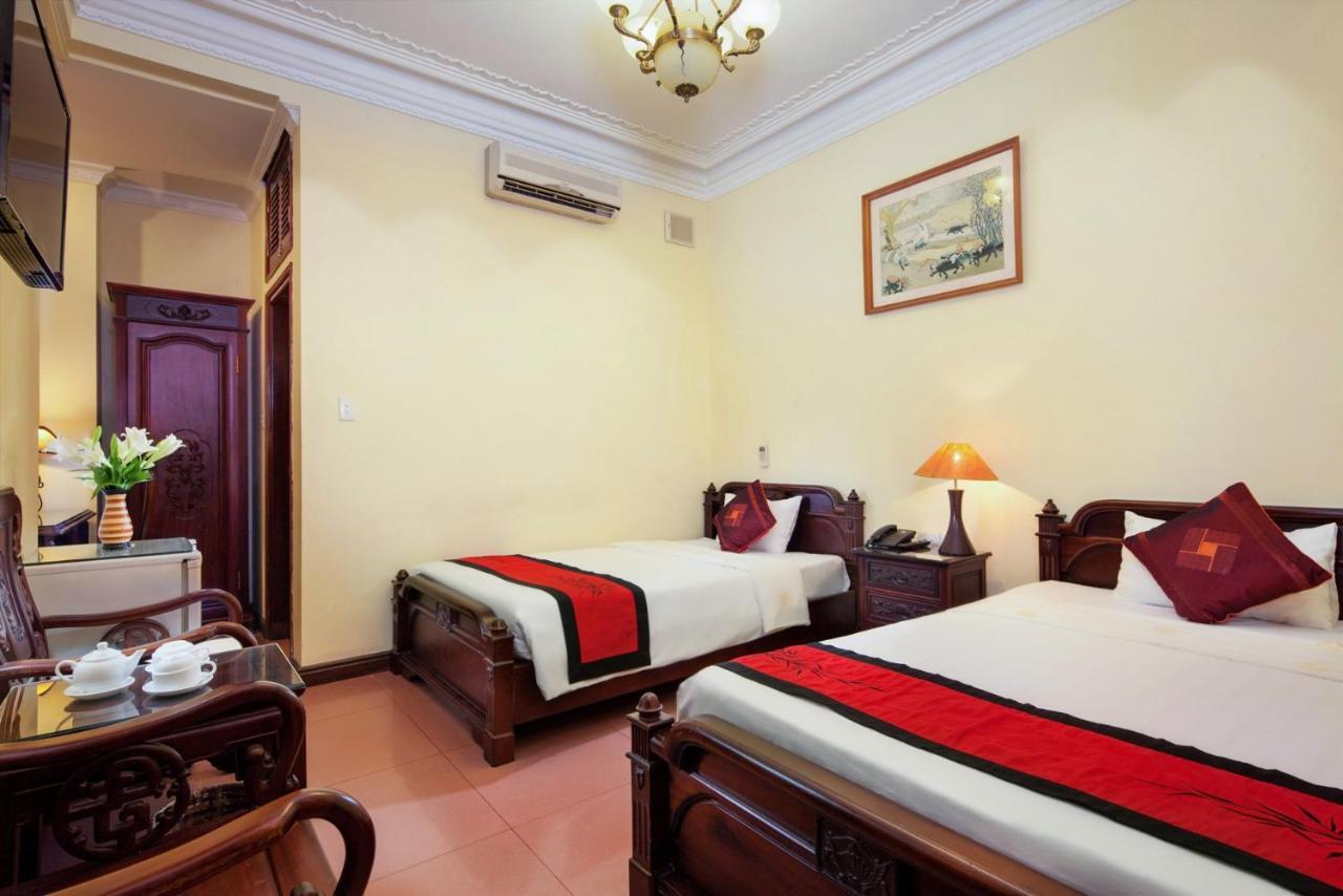 Lucky 2 Hotel & Travel Hanoi Buitenkant foto